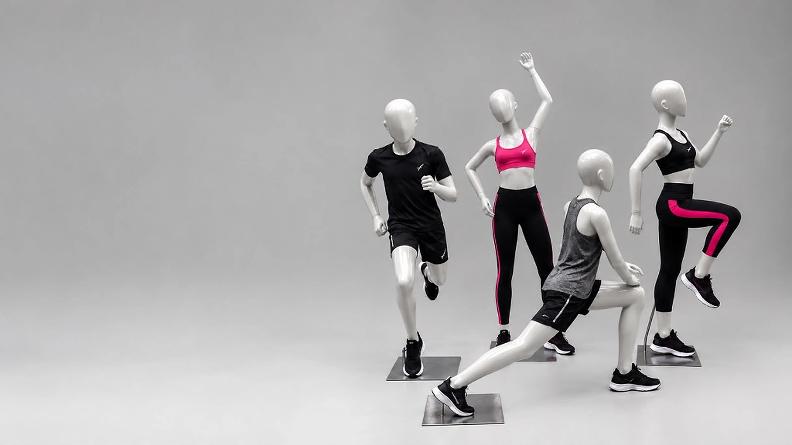 Manequins Fitness Infantil EXART - Composição de Vitrine